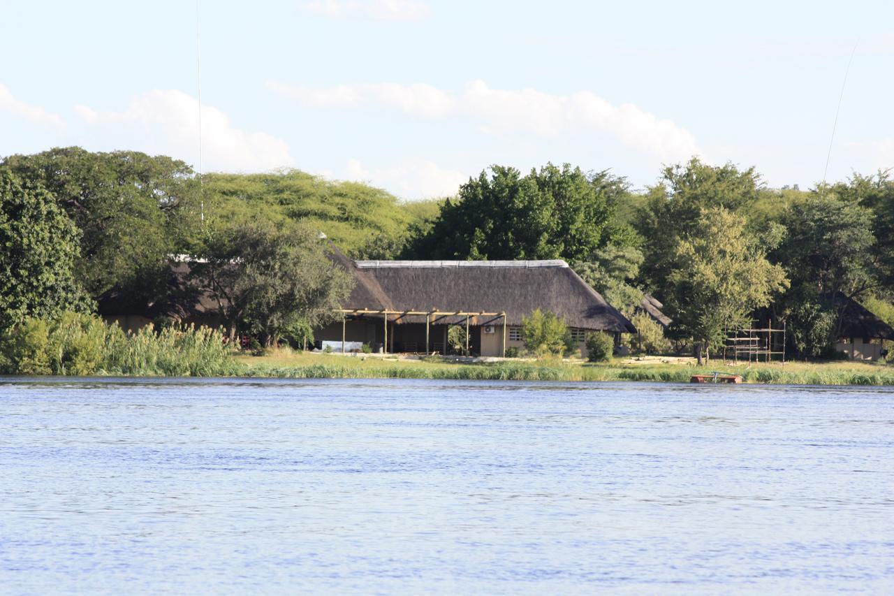 Big 5 Toro Lodge カサネ エクステリア 写真